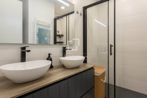 3 bedrooms apartment for sale in Barcelona, Catalonia, Spain № 9112 - photo 18