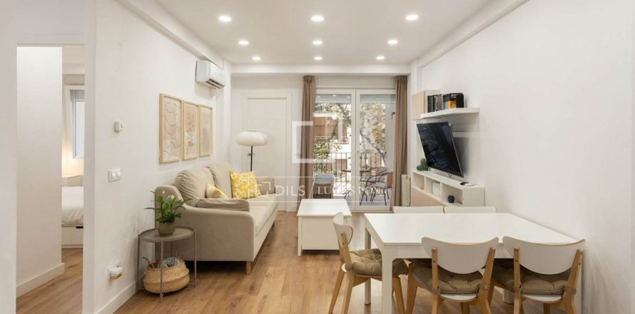3 bedrooms apartment for sale in Barcelona, Catalonia, Spain № 9112