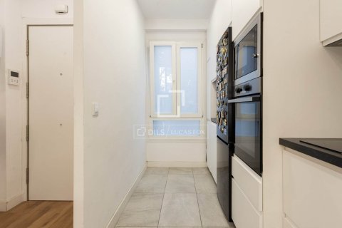 3 bedrooms apartment for sale in Barcelona, Catalonia, Spain № 9112 - photo 10