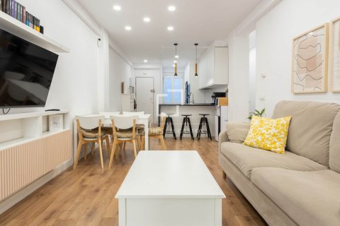 3 bedrooms apartment for sale in Barcelona, Catalonia, Spain № 9112 - photo 4