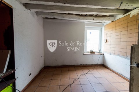 Сasa de 4 dormitorios en venta en Sant Pol de Mar, Barcelona, Cataluña, Spain № 6716 - foto 9