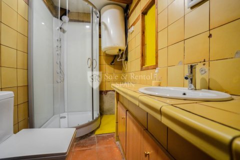 Сasa de 4 dormitorios en venta en Sant Pol de Mar, Barcelona, Cataluña, Spain № 6716 - foto 10