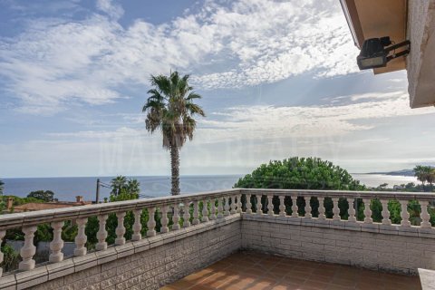 8 bedrooms villa for sale in Lloret de Mar, Girona, Catalonia, Spain № 976 - photo 16