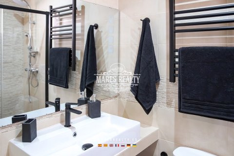 3 rooms commercial property for sale in Blanes, Girona, Catalonia, Spain № 1018 - photo 9