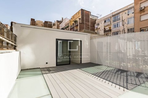 3 bedrooms apartment for sale in Barcelona, Catalonia, Spain № 9203 - photo 12