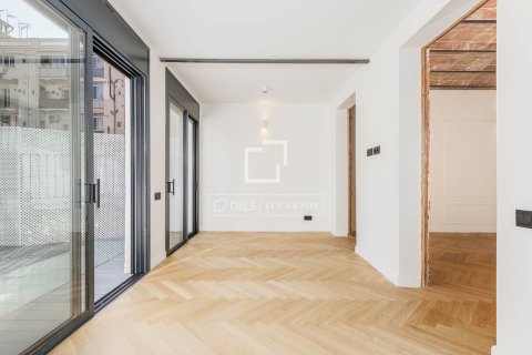 3 bedrooms apartment for sale in Barcelona, Catalonia, Spain № 9203 - photo 13