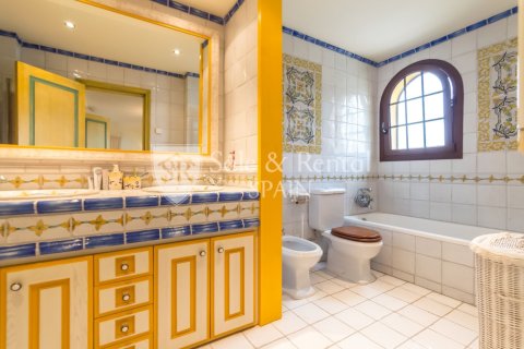 5 bedrooms house for sale in Lloret de Mar, Girona, Catalonia, Spain № 6769 - photo 26