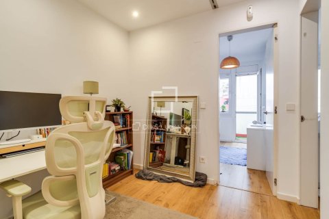3 bedrooms apartment for sale in Barcelona, Catalonia, Spain № 9218 - photo 13