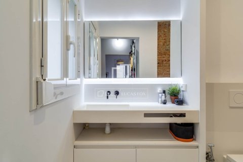 3 bedrooms apartment for sale in Barcelona, Catalonia, Spain № 9218 - photo 10