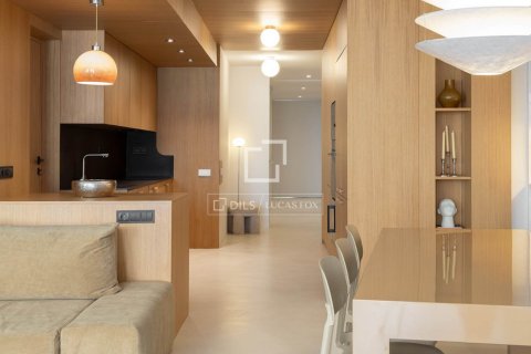 3 bedrooms apartment for sale in Barcelona, Catalonia, Spain № 9107 - photo 12