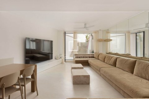 3 bedrooms apartment for sale in Barcelona, Catalonia, Spain № 9107 - photo 5