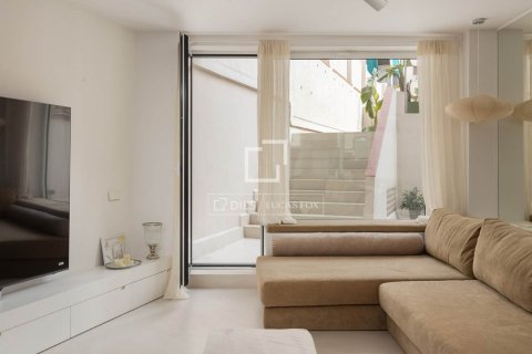 3 bedrooms apartment for sale in Barcelona, Catalonia, Spain № 9107 - photo 6