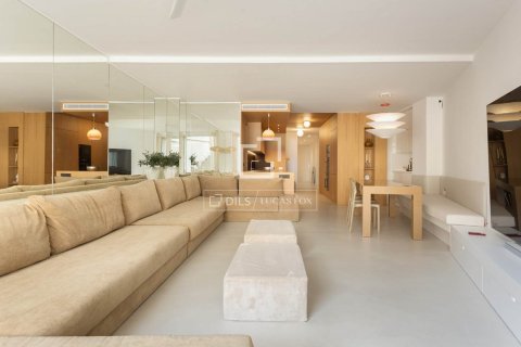 3 bedrooms apartment for sale in Barcelona, Catalonia, Spain № 9107 - photo 8