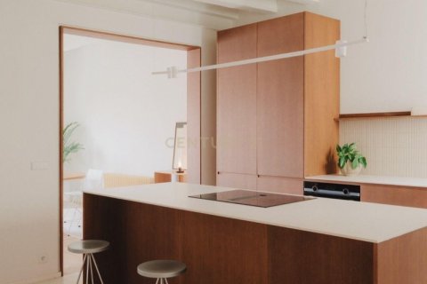 Apartamento de 3 dormitorios en venta en Barcelona, Cataluña, Spain № 9077 - foto 5