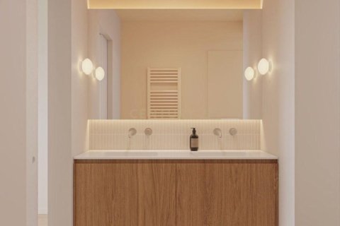 Apartamento de 3 dormitorios en venta en Barcelona, Cataluña, Spain № 9077 - foto 11