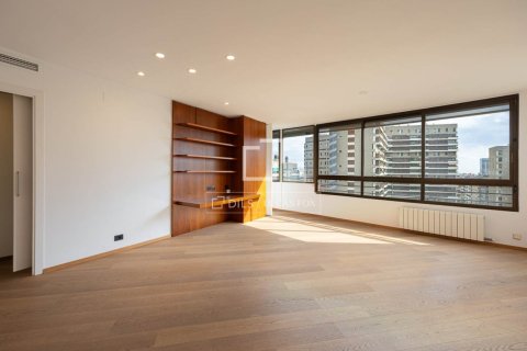 Apartamento de 3 dormitorios en venta en Barcelona, Cataluña, Spain № 9166 - foto 10