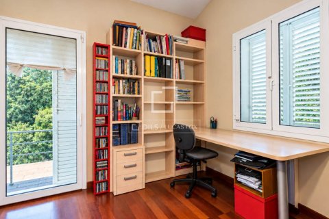 Купить виллу в Беллатерра, Испания с 4 спальни, 307м², № 9266 - фото 7