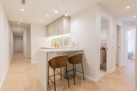 3 bedrooms apartment for sale in Barcelona, Catalonia, Spain № 9099 - photo 7