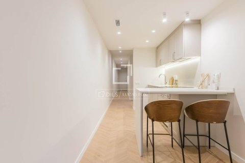 3 bedrooms apartment for sale in Barcelona, Catalonia, Spain № 9099 - photo 6