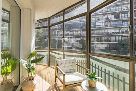 3 bedrooms apartment for sale in Barcelona, Catalonia, Spain № 9099 - photo 2