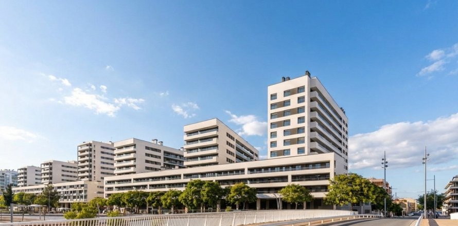 4 bedrooms apartment for sale in Badalona, Barcelona, Catalonia, Spain № 1733