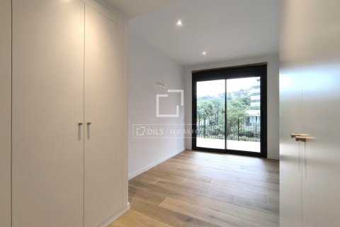 3 bedrooms apartment for rent in Esplugues de Llobregat, Barcelona, Catalonia, Spain № 9065 - photo 10