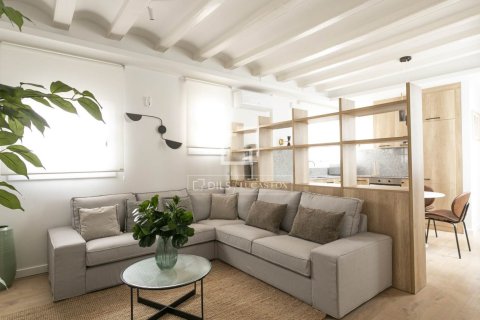 2 bedrooms apartment for sale in Barcelona, Catalonia, Spain № 9094 - photo 7