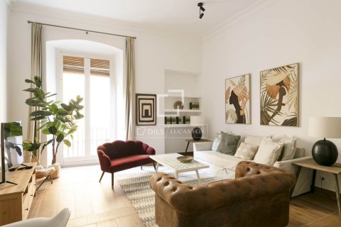 2 bedrooms apartment for sale in Barcelona, Catalonia, Spain № 9094 - photo 2