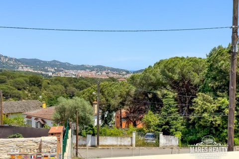 Villa de 4 dormitorios en venta en Lloret de Mar, Gerona, Cataluña, Spain № 1100 - foto 14