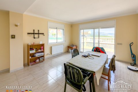 Villa de 4 dormitorios en venta en Lloret de Mar, Gerona, Cataluña, Spain № 1100 - foto 19