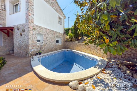Villa de 4 dormitorios en venta en Lloret de Mar, Gerona, Cataluña, Spain № 1100 - foto 10