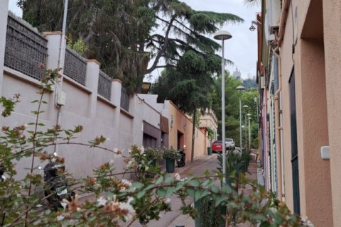 300 sq.m. house for sale in Barcelona, Catalonia, Spain № 9188 - photo 4