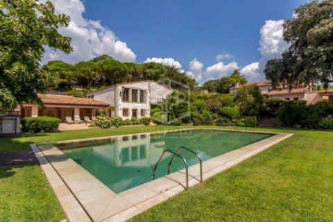 6 bedrooms villa for sale in Sant Andreu de Llavaneres, Barcelona, Catalonia, Spain № 9149 - photo 18