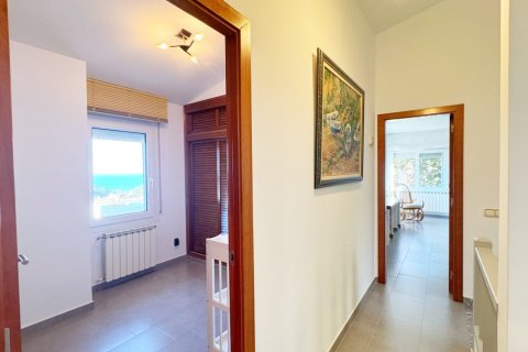 5 bedrooms villa for sale in Lloret de Mar, Girona, Catalonia, Spain № 9192 - photo 24