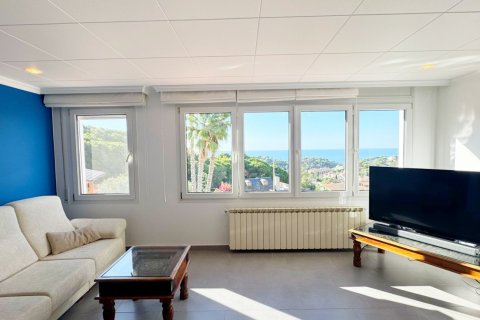 5 bedrooms villa for sale in Lloret de Mar, Girona, Catalonia, Spain № 9192 - photo 18