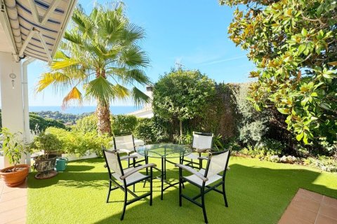 5 bedrooms villa for sale in Lloret de Mar, Girona, Catalonia, Spain № 9192 - photo 6