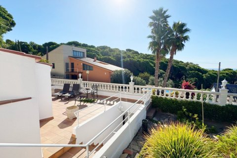 5 bedrooms villa for sale in Lloret de Mar, Girona, Catalonia, Spain № 9192 - photo 3