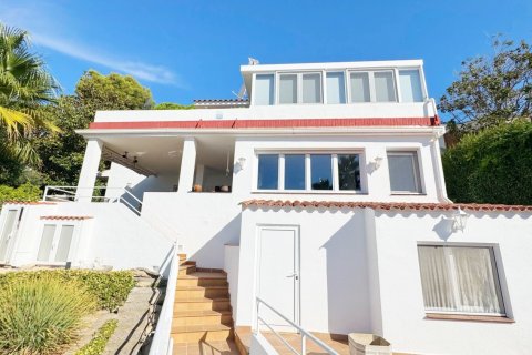 5 bedrooms villa for sale in Lloret de Mar, Girona, Catalonia, Spain № 9192 - photo 2