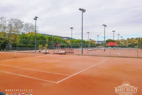 Propiedad comercial de 254 m² en venta en Mataró, Barcelona, Cataluña, Spain № 967 - foto 4