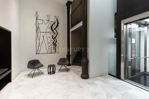 2 bedrooms apartment for sale in Barcelona, Catalonia, Spain № 9180 - photo 25