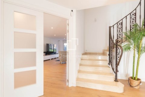 Купить виллу в Гава, Испания с 7 спален, 584м², № 9259 - фото 12