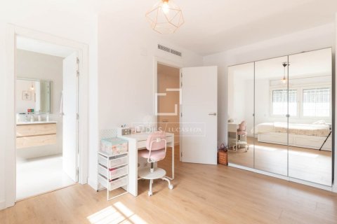 Купить виллу в Гава, Испания с 7 спален, 584м², № 9259 - фото 14
