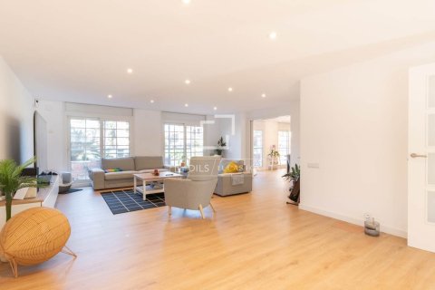 Купить виллу в Гава, Испания с 7 спален, 584м², № 9259 - фото 19