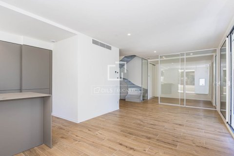 2 bedrooms apartment for sale in Sant Cugat Del Valles, Barcelona, Catalonia, Spain № 9110 - photo 8