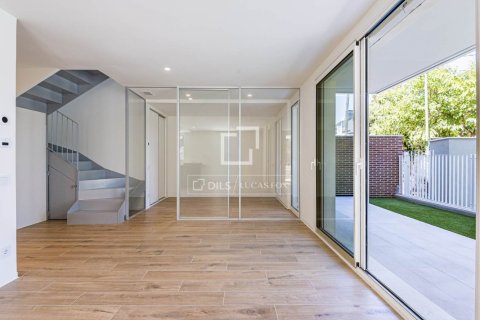 2 bedrooms apartment for sale in Sant Cugat Del Valles, Barcelona, Catalonia, Spain № 9110 - photo 9