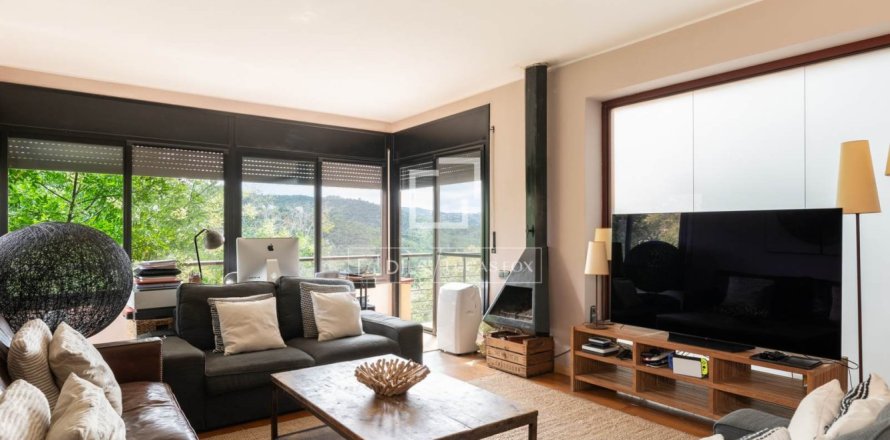 4 bedrooms villa for sale in Sant Cugat Del Valles, Barcelona, Catalonia, Spain № 9104