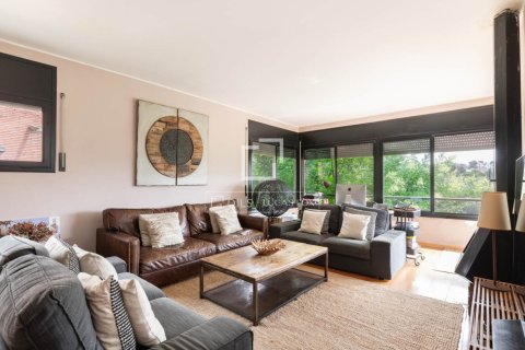 4 bedrooms villa for sale in Sant Cugat Del Valles, Barcelona, Catalonia, Spain № 9104 - photo 4