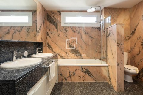 4 bedrooms penthouse for sale in Barcelona, Catalonia, Spain № 9207 - photo 25