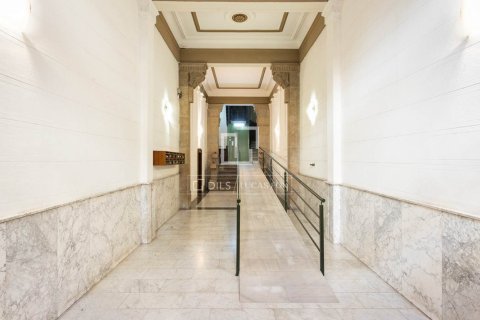 6 bedrooms apartment for sale in Barcelona, Catalonia, Spain № 9227 - photo 9