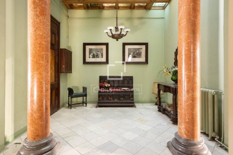 6 bedrooms apartment for sale in Barcelona, Catalonia, Spain № 9227 - photo 2